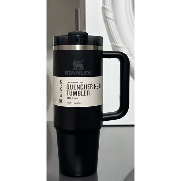 Stanley Quencher H2.0 FlowState 30oz Tumbler- BLACK - Picture 1 of 4
